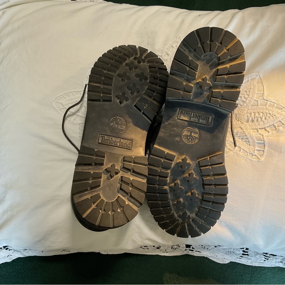 Hiking Boots (waterproof) in Grey Suede - Picture 6 of 6